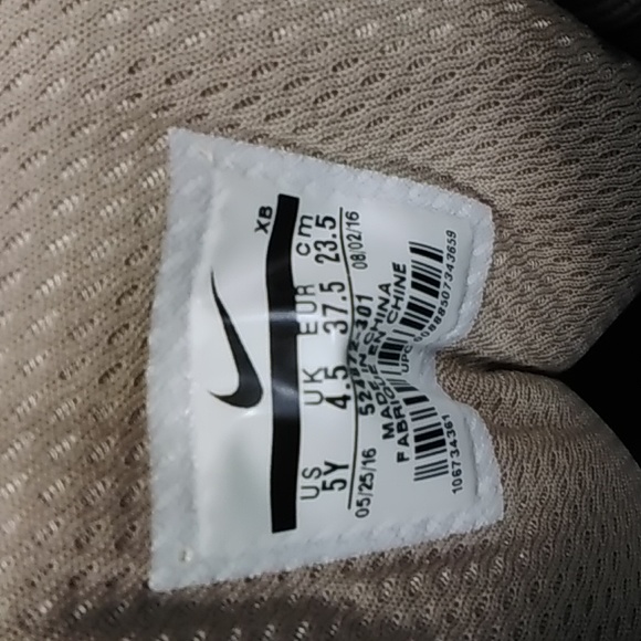 Nike Kid's ACG Boots 5101b - Picture 6 of 6